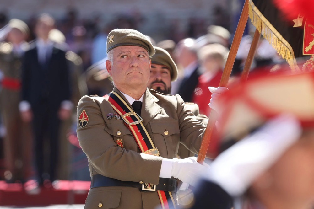 Presentación de la Jura de Bandera Civil en el Patio del Pozo de Medina del Campo. Yaiza Cobos ( REGRESAMOS )